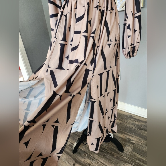 Graphic Split Thigh Belted Dress - Picture 7 of 8